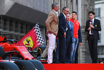 Von links: Ex-Ferrari-Teamchef Maurizio Arrivabene, Stefano Domenicali, Jean Todt, rechts Mattia Binotto