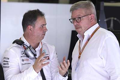 Ross Brawn (rechts) mit Mercedes-Sportdirektor Ron Meadows