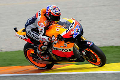 Stoner rettete 15/1000 sec ins Ziel