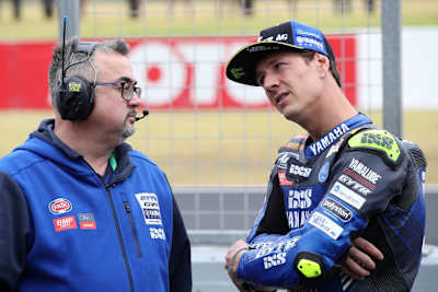 Domi Aegerter (re.) befürchtet, dass ihm die Motoren ausgehen