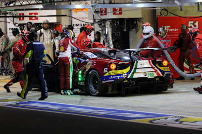Der Ferrari 488 GTE von James Calado und Alessandro Pier Guidi