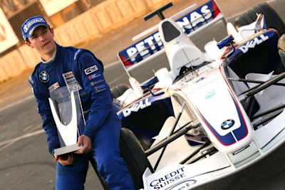 Alexander Rossi nach seinem Titelgewinn 2008 in Mexiko.