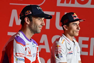 Pramac-Ducati-Pilot Johann Zarco (li.) mit Marc Márquez