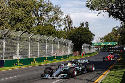 Lewis Hamilton vor Sebastian Vettel