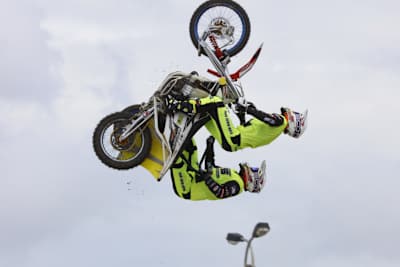 Van Daele und Beernaert beim Backflip in Lommel