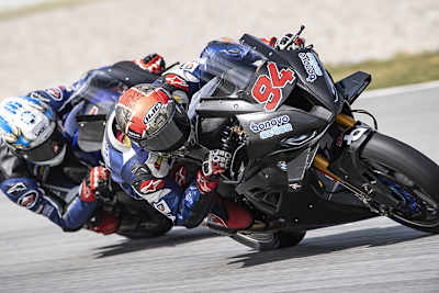 Jonas Folger fährt mit der Nummer 94