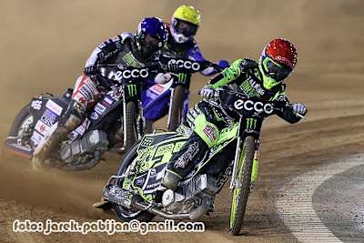 WM-Leader Artem Laguta (vorne)