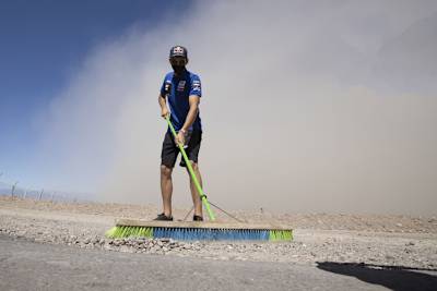 Toprak Razgatlioglu reinigte die Strecke