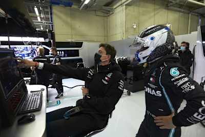 Mercedes-Motorsportdirektor Toto Wolff: Maske statt Visier