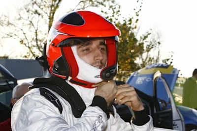 Robert Kubica schnallt sich wieder den Rallye-Helm auf
