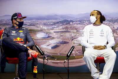 Max Verstappen und Lewis Hamilton in Sotschi