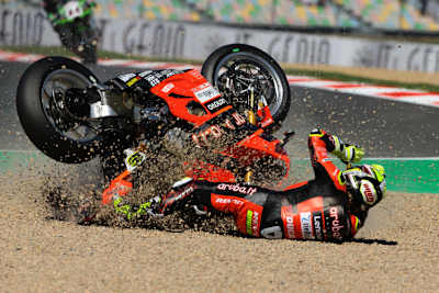 Alvaro Bautista endete im Kiesbett