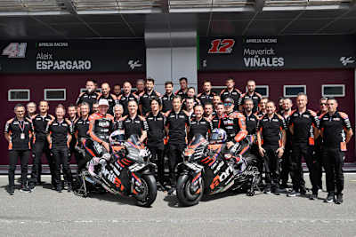 Das Aprilia-Werksteam 2022 mit Espargaró und Viñales 