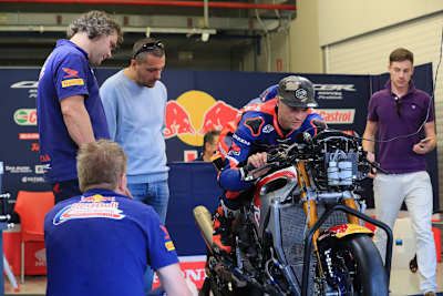 Leon Camier hatte für seinen ersten Honda-Test die 2017-Konfiguration