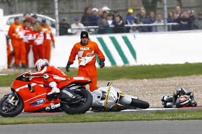 Hiroshi Aoyama: In Silverstone T12-Rückenwirbel gebrochen