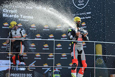 Dominique Aegerter freute sich auch über Platz 2