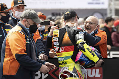 Michael Freudenberg (re.) im Glücksrausch