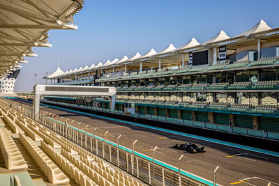 Fernando Alonso auf dem Yas Marina Circuit