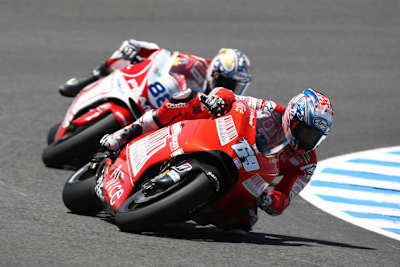 Nicky Hayden vor Canepa: wieder 60 Minuten