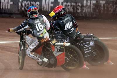 Norick Blödorn im Landshut-GP, direkt hinter Kai Huckenbeck