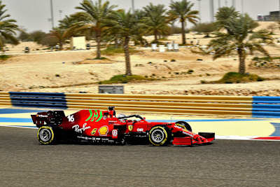 Charles Leclerc im Ferrari SF21