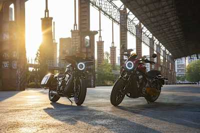 Moto Morini Calibro Bagger (links) und Custom: Einstieg ins Segment der Mittelklasse-Cruiser