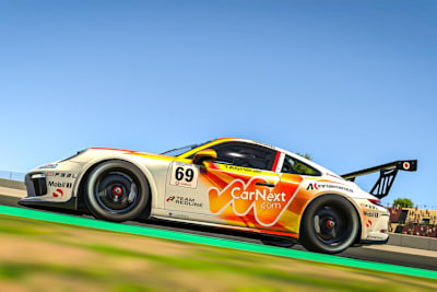 Max Verstappen beim virtuellen Rennen im Porsche