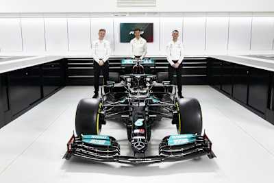 Mercedes-Technikchef James Allison, Motorsportdirektor Toto Wolff und Hywel Thomas, Geschäftsleiter des Mercedes-Rennmotorenwerks