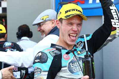 Tito Rabat feierte seinen ersten Saisonsieg ausgelassen