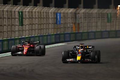 Max Verstappen gegen Charles Leclerc