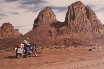 Das kann die BMW R80G/S: Ihren Fahrer in die entlegensten Winkel der Welt bringen