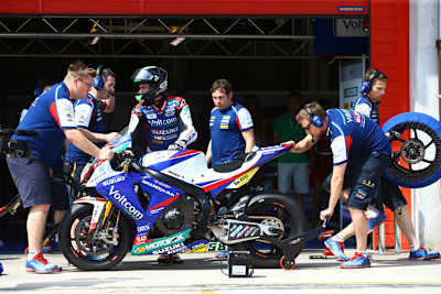 Ein Sinnbild für das Wochenende: Eugene Laverty an der Box