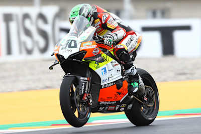 Die Flügel an der Frontverkleidung sorgen für Anpressdruck