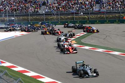 Mercedes ist der Konkurrenz weiter voraus – auch beim Reifenanwärmen