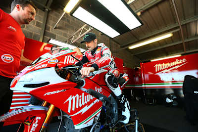 Eugene Laverty ist mit seiner Aprilia nicht zufrieden