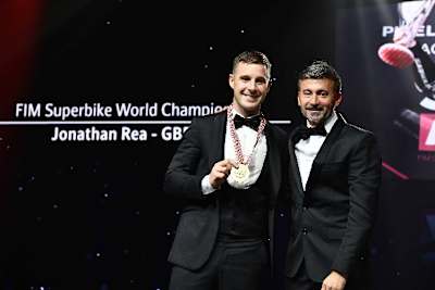 Jonathan Rea mit Max Biaggi