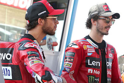 Die beiden Teamkollegen Bastianini und Bagnaia: Bleiben sie vereint?