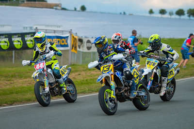 Deitenbach (44), Szalai (13), Class (111) nach dem Start