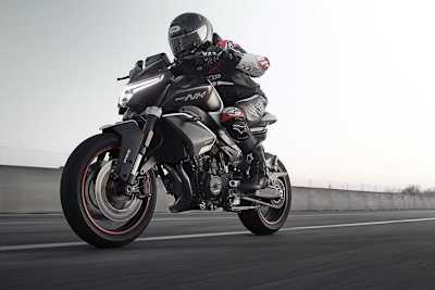 CFMoto 800NK: Naked Bike aus China mit dem Motor der 790er Duke von KTM