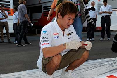Ein Japaner steht immer wieder auf: Kamui Kobayashi