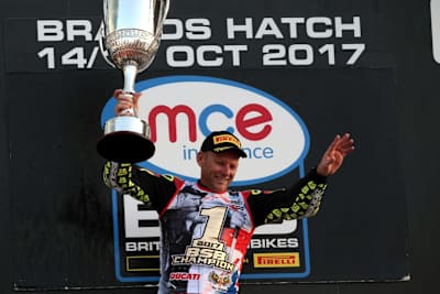 Shane Byrne feierte in Brands Hatch seinen sechsten BSB-Titelgewinn