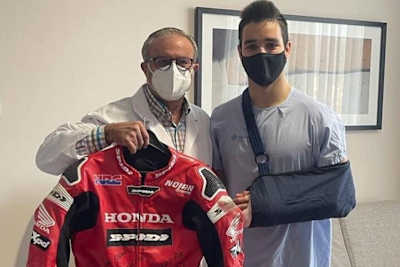 Diese Honda-Lederkombi braucht Iker Lecuona scheinbar nicht mehr