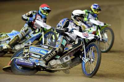 Ein Sinnbild: Jason Doyle vor Troy Batchelor und Chris Holder