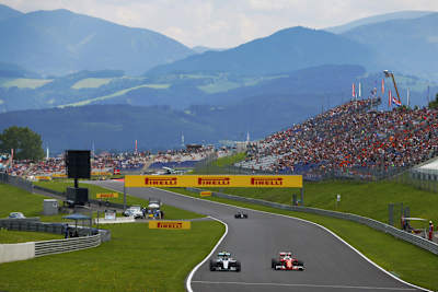 Sebastian Vettel: «Wir haben die Entscheidung, am Ende noch einmal mit Slick-Reifen auszurücken, erst in letzter Minute getroffen»