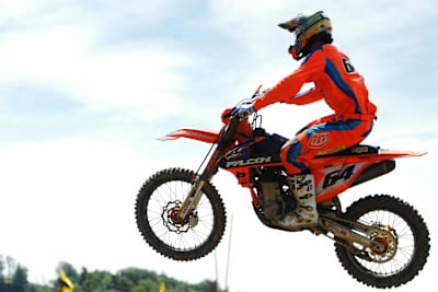 Dominique Thury fliegt mit der Falcon KTM