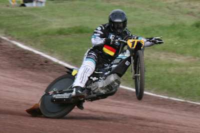 Erik Riss begeisterte die Fans mit zahlreichen Wheelies