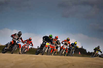 Auf der Ranch seines Halbbruders Valentino Rossi bereitete sich Luca Marini auf die Saison 2017 vor