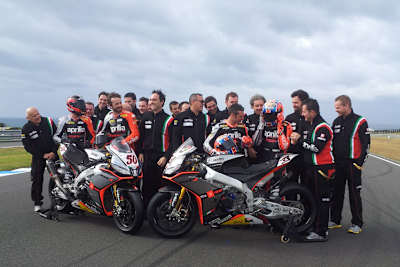 Das Aprilia-Werksteam 2014