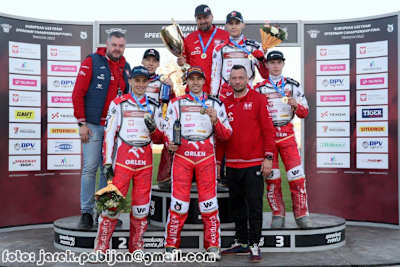 Das siegreiche polnische Team