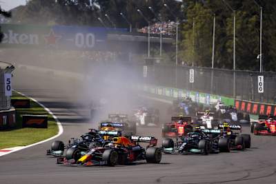 Max Verstappen zieht unwiderstehlich in Führung